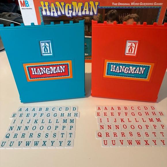 Vintage HANGMAN Board Game 1988? Milton Bradley 4623 Family Game Night - Picture 2 of 8